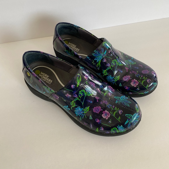 Dansko Shoes - Wonder Works by Dansko | 38 Floral Pattern Patent Leather